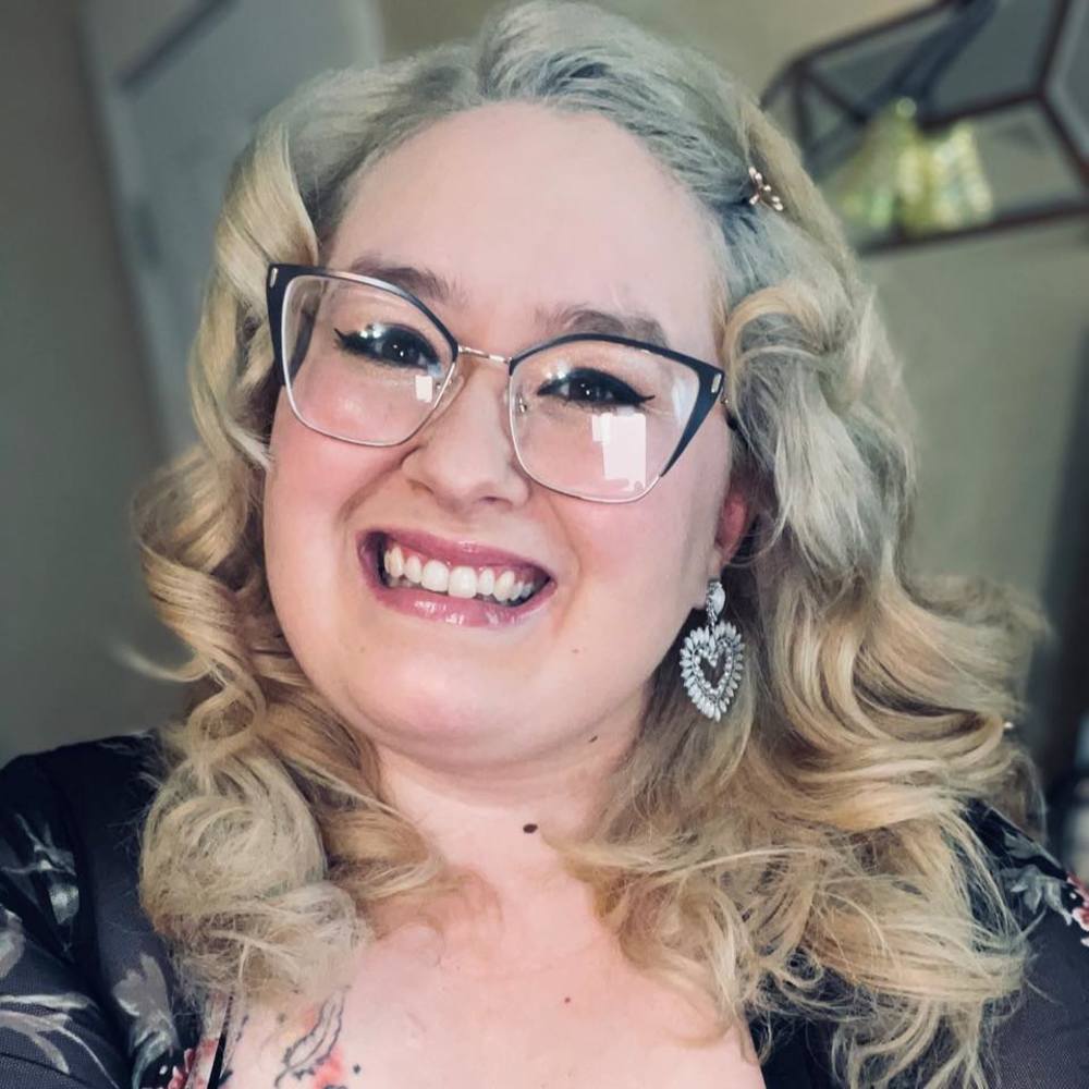 Meet your Posher, Krystal